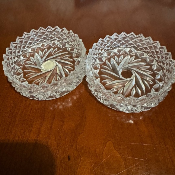 Elegant Crystal Cut Glass Bowl - Picture 2 of 3